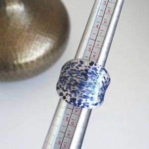 Art Deco Women’s Glass Ring Blue White & Clear with Silver Metallic Specks 7
